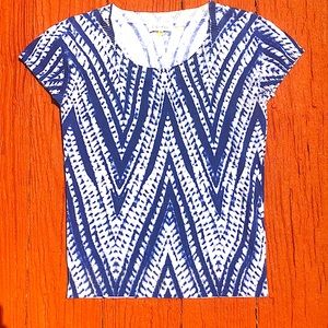 Calvin Klein Cap Sleeve Top, With Pretty Design, Size PS, Excellent Condition.